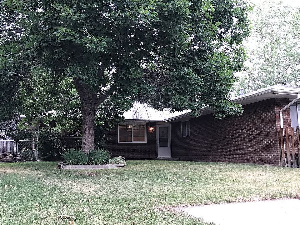 2nd image of 1023 San Isabel Dr