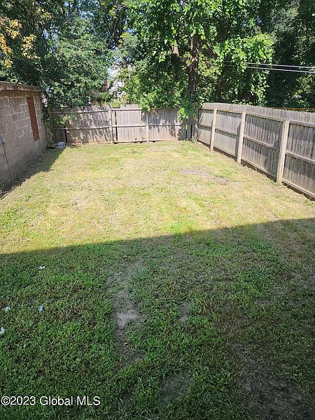 4th image of 39 Moyston Street