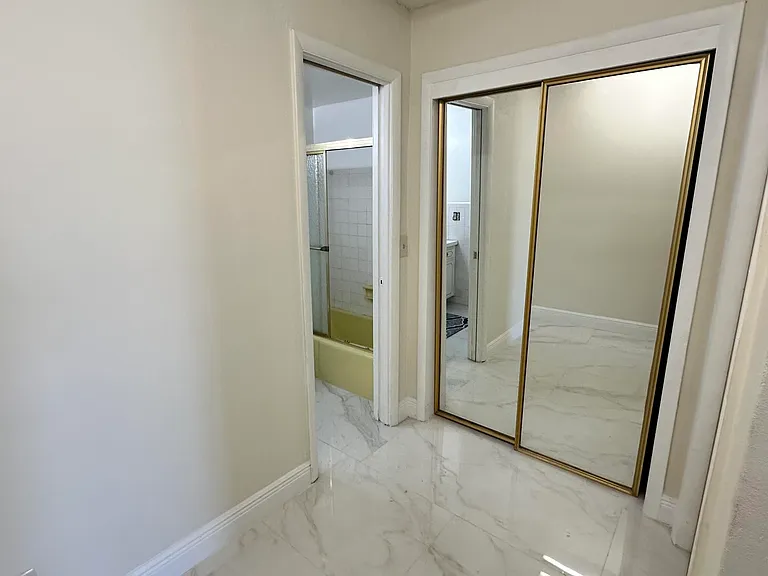 330 SE 2nd St #202G — Photo 6
