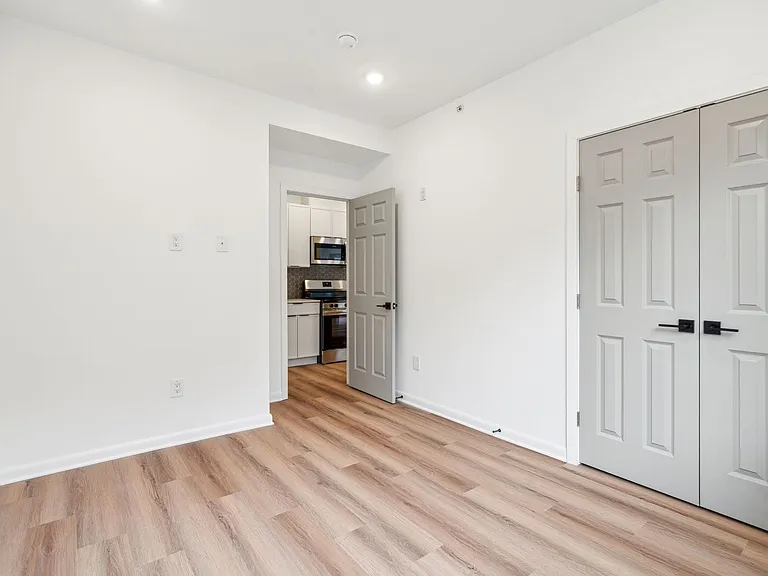 Brand New Fishtown Apartments — Photo 43