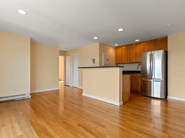 70 Park St APT 53, Somerville, MA 02143