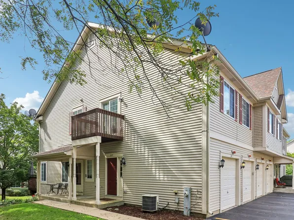 649 Windsor Dr #3D, Fox Lake, IL 60020