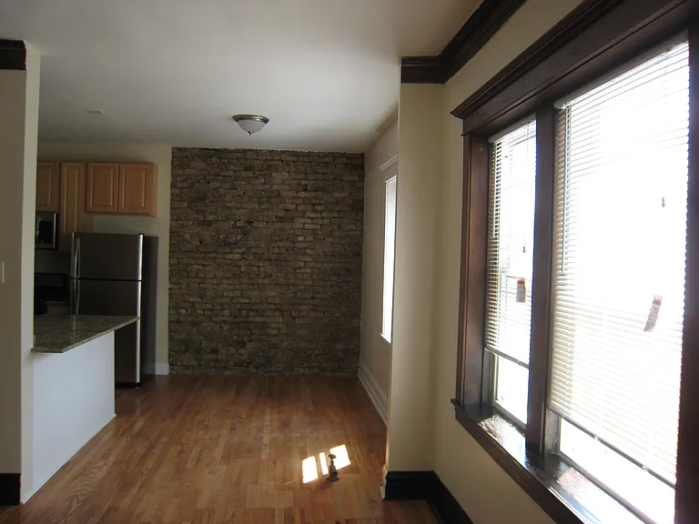 2943 W Schubert Ave #1 — Photo 7