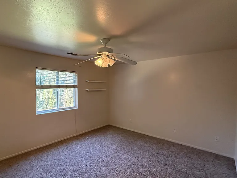 142 W Reese Ave — Photo 10