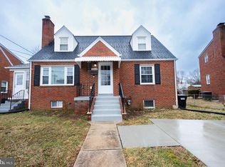 916 Phillip Powers Dr, Laurel, MD 20707