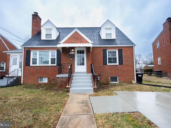 916 Phillip Powers Dr, Laurel, MD 20707