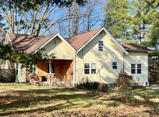 426 Rosedale Ave, Jamestown, TN 38556