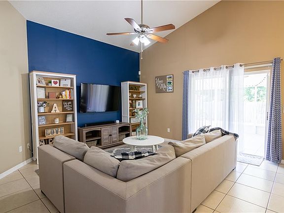 5th image of 1811 Windsor Oak Dr