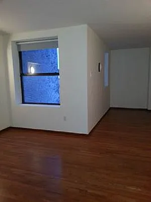 Rented by Remax Real Estate Professionals | media 29