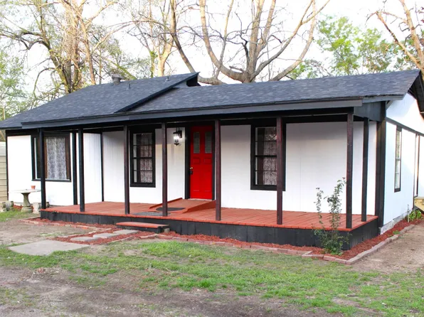 813 Cherokee Trce, Gilmer, TX 75644