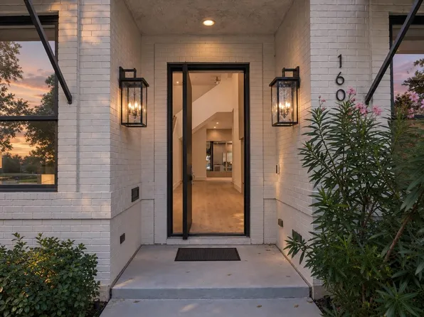 1601 Pine Chase Dr, Houston, TX 77055