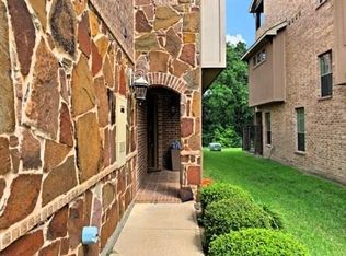 917 Brook Forest Ln, Euless, TX 76039