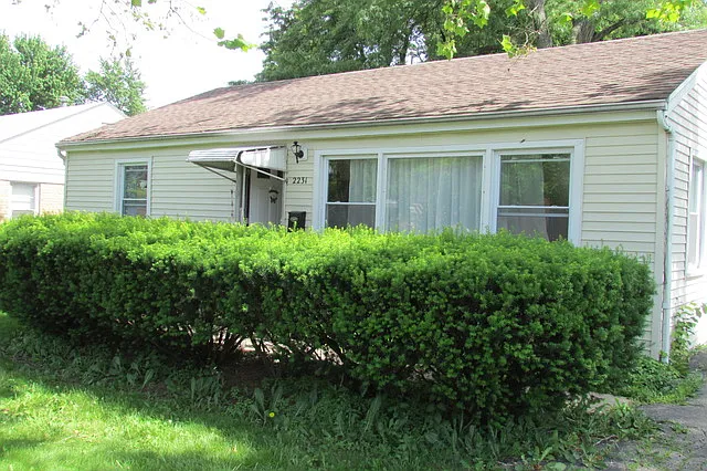 2231 Harrison St photo 1