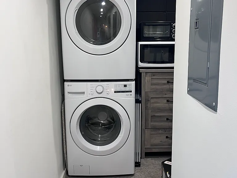 410 Avenue T — Photo 9