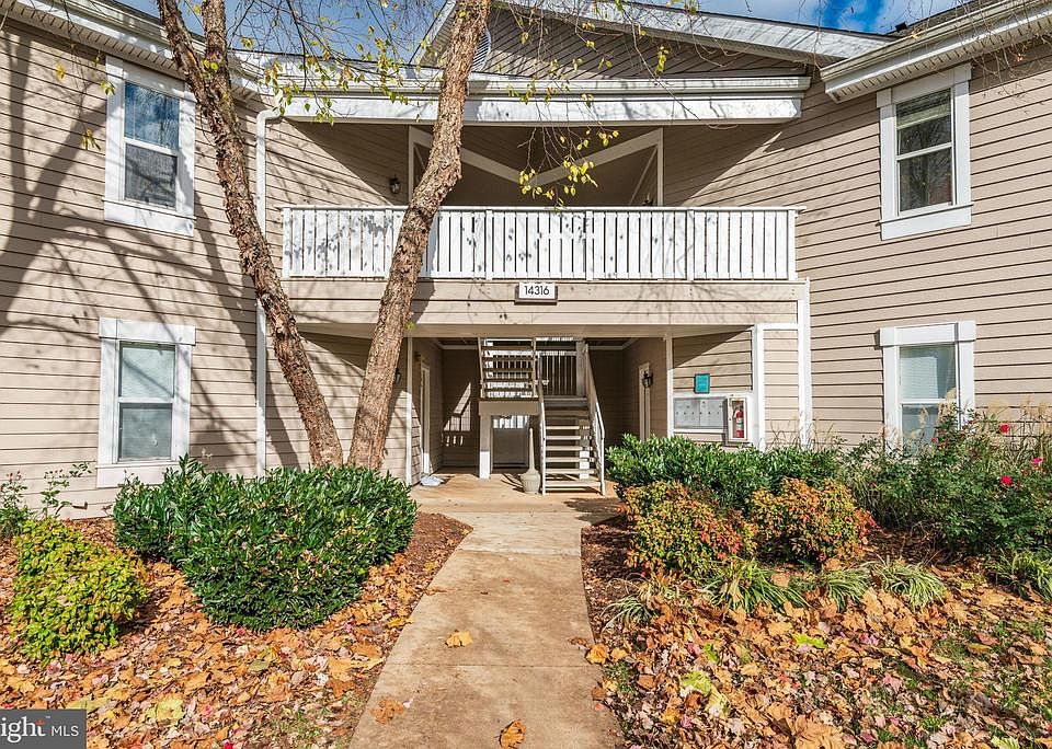 Welcome to 14316 Climbing Rose Way #203