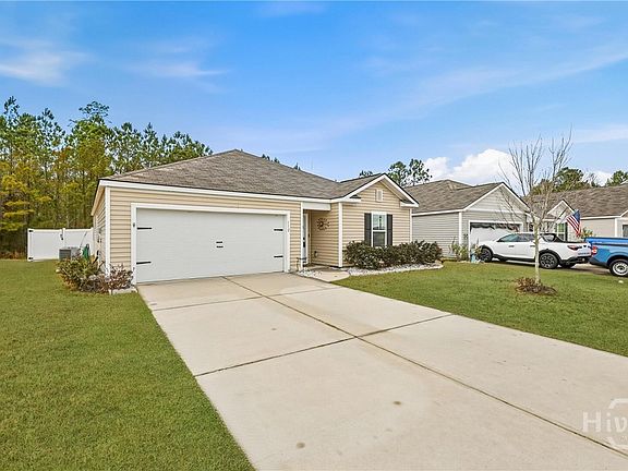 3rd image of 112 Cotton Bluff Court