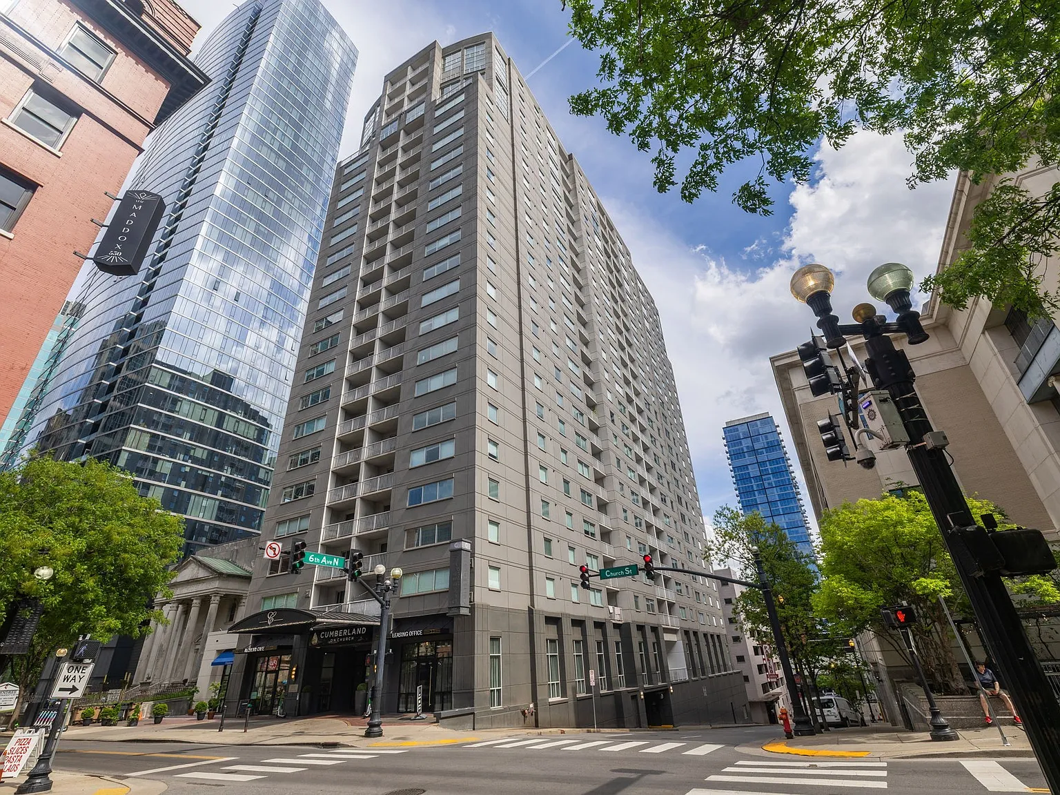 2 bed, 2.5 bath, 1824 sqft, $4,500 — Photo 1