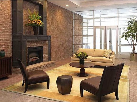 5th image of 125 Church St #2L
