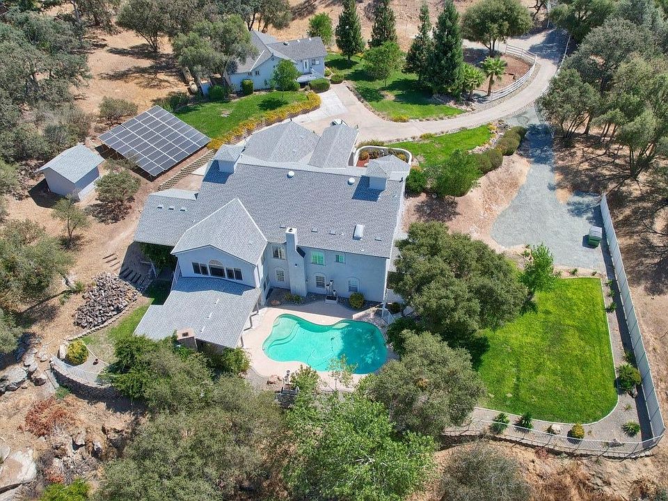 1st image of 45858 Old Corral Rd