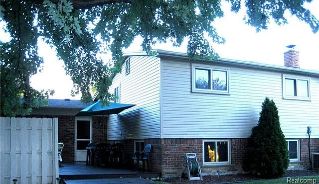 1st image of 21470 Danbury St