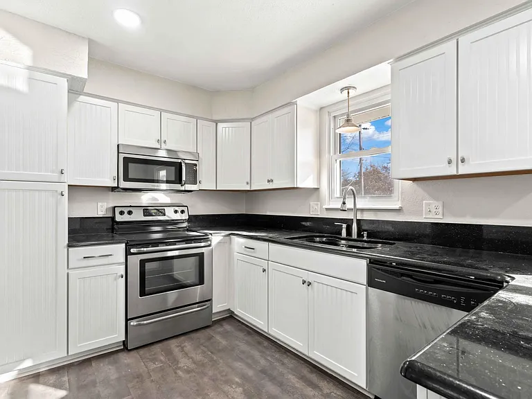 16309 S Queen Ridge Dr — Photo 12