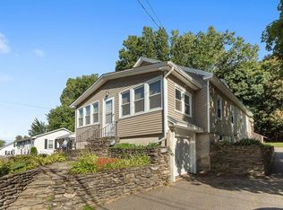 62 Nichols St, Leominster, MA 01453