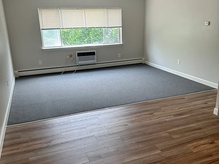 607 Burritt St #203 — Photo 7