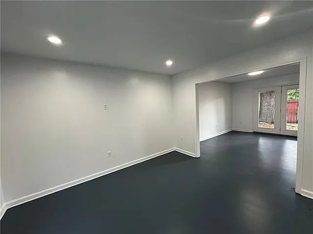 7702 Belcrest Pl — Photo 3