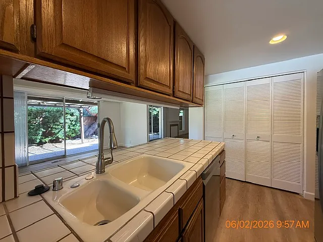 2648 Shadow Mountain Dr — Photo 7