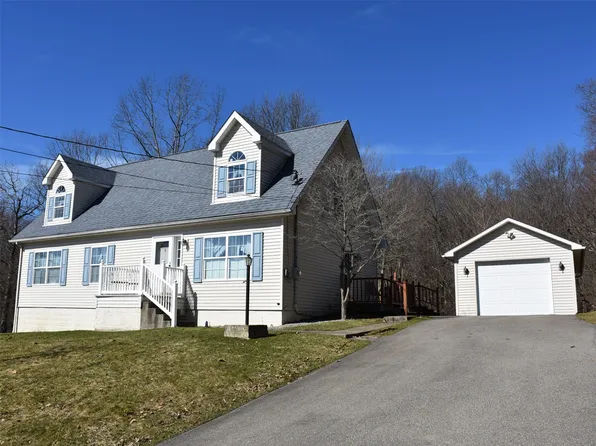 906 Erie St, Saegertown, PA 16433