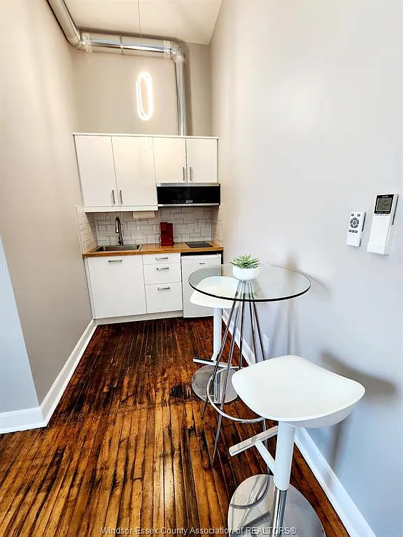 1 bed, $1,200 — Photo 4