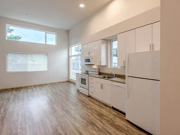 Washington Court Residential — Photo 26