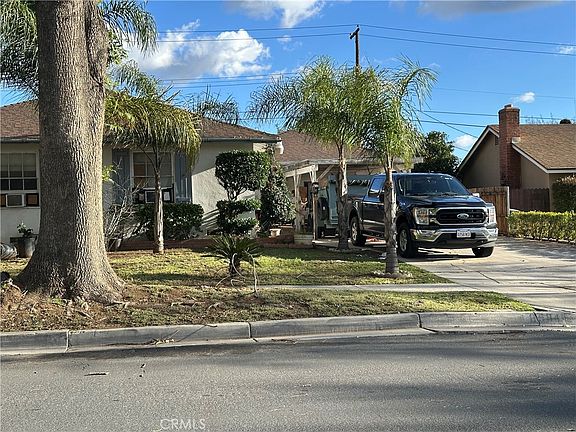 2nd image of 8584 Camelia Dr