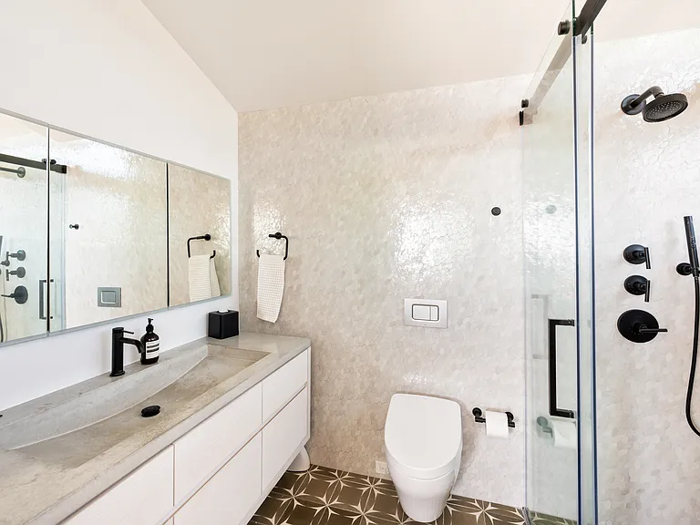419 E Lake Dr — Photo 9