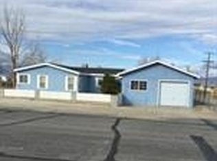 904 Desert St, Hawthorne, NV 89415