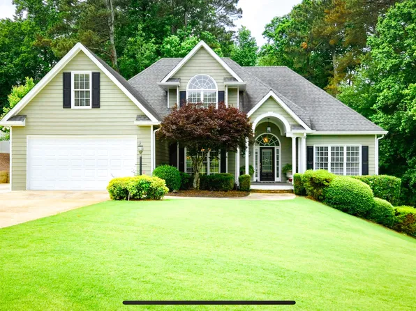 5012 Southern Trace Dr, Gainesville, GA 30504
