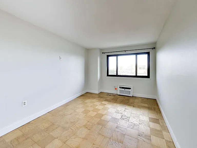 1816 New Hampshire Ave NW #1004 — Photo 9