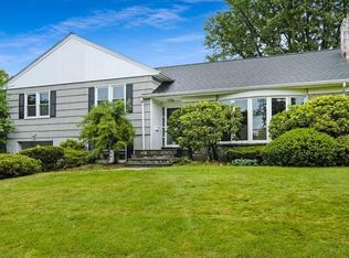 27 Chesley Rd, White Plains, NY 10605