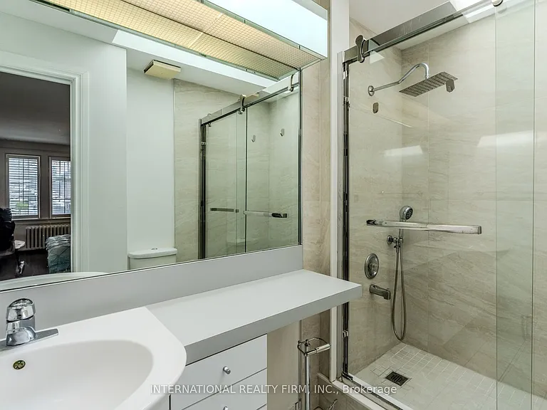 47 Maxwell Ave — Photo 15
