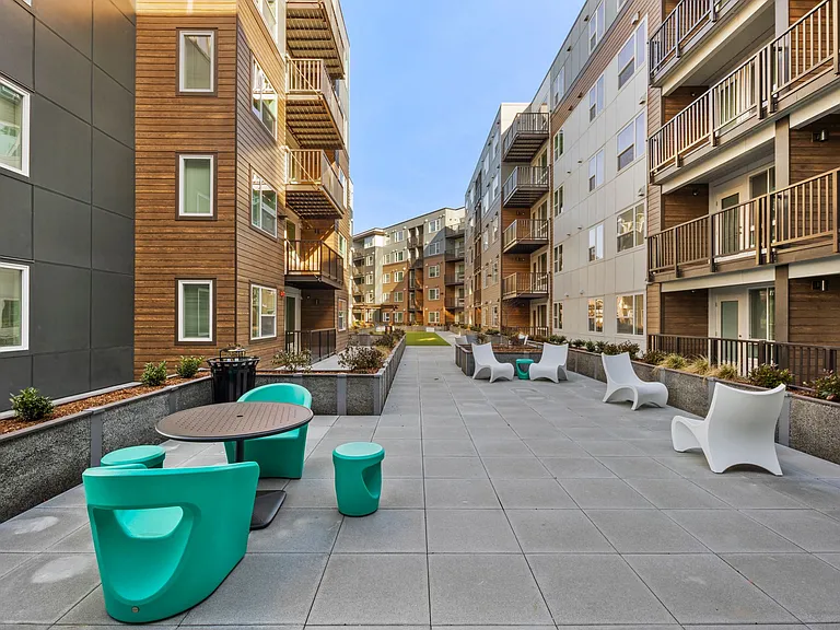 Astra Apartments — Photo 22