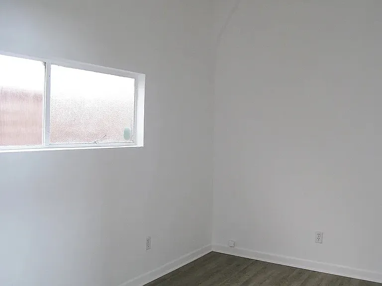 1646 Preuss Rd #1 — Photo 1