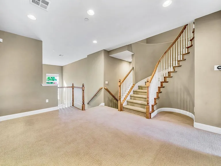 48954 Woodgrove Cmn — Photo 29