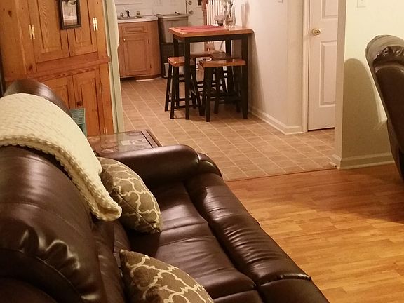 5th image of 204 Barrington Way
