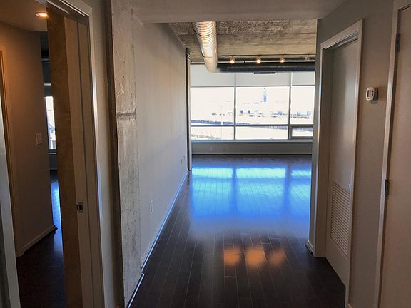 main hallway, entrance