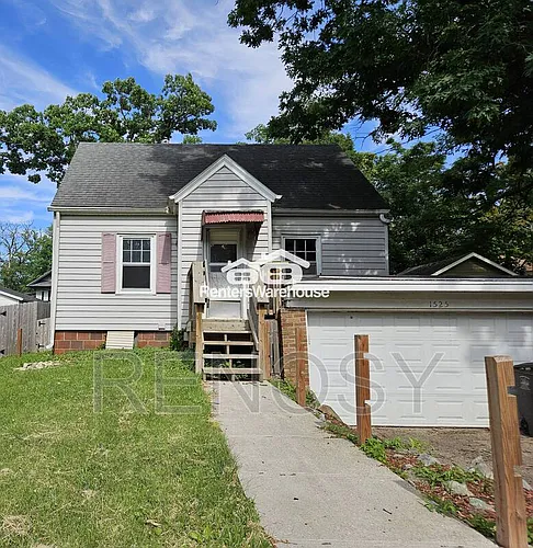 1525 32nd St Photo 1