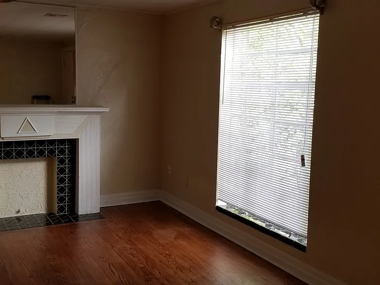 844 NW 47th St — Photo 13