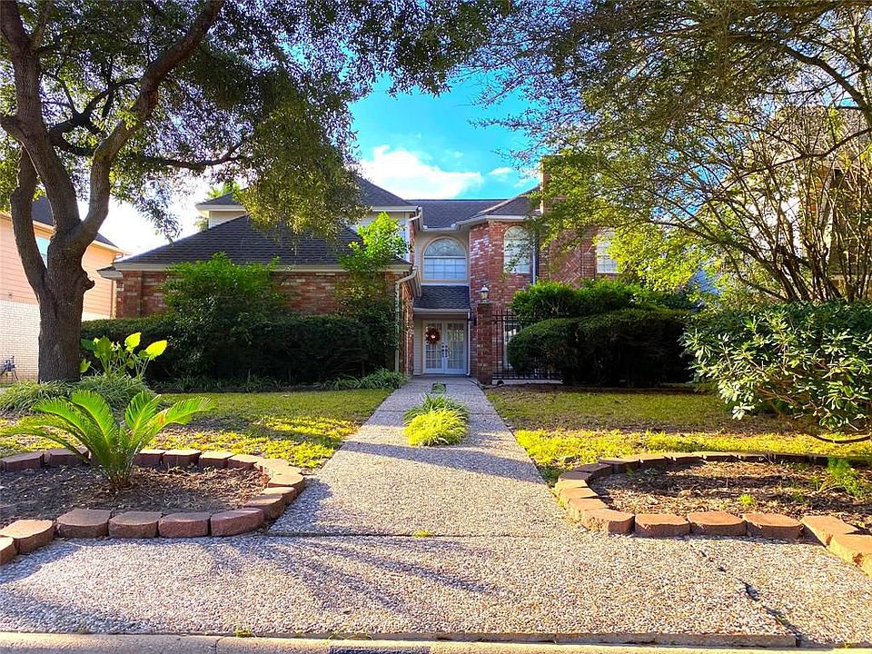 1st image of 926 Montview Dr