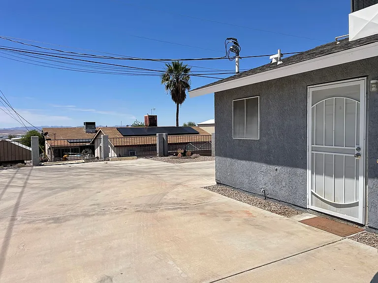 2444 Hummingbird Ln — Photo 11