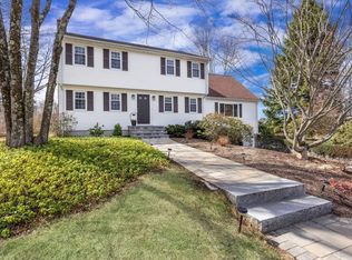 250 Irondequoit Rd, Franklin, MA 02038