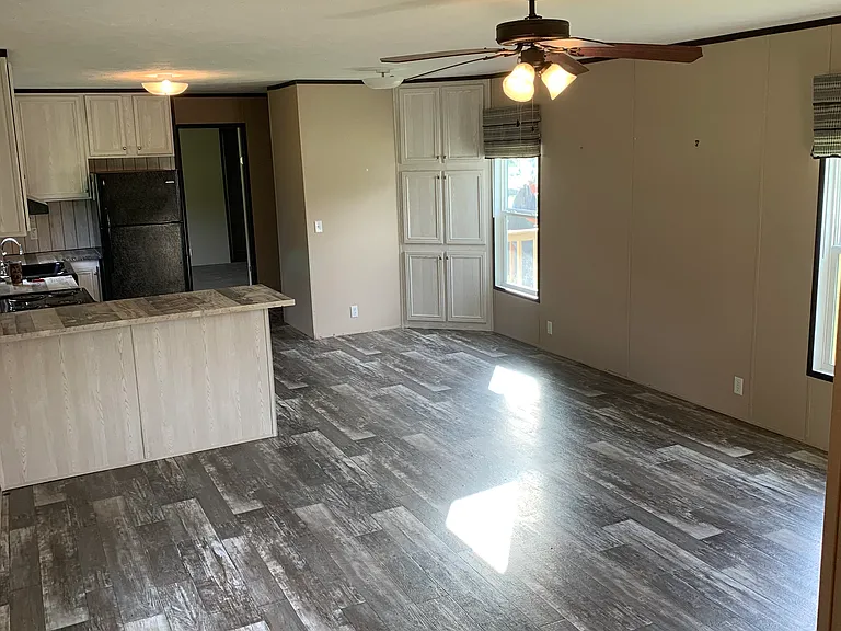 806 Cochran Springs Rd — Photo 6